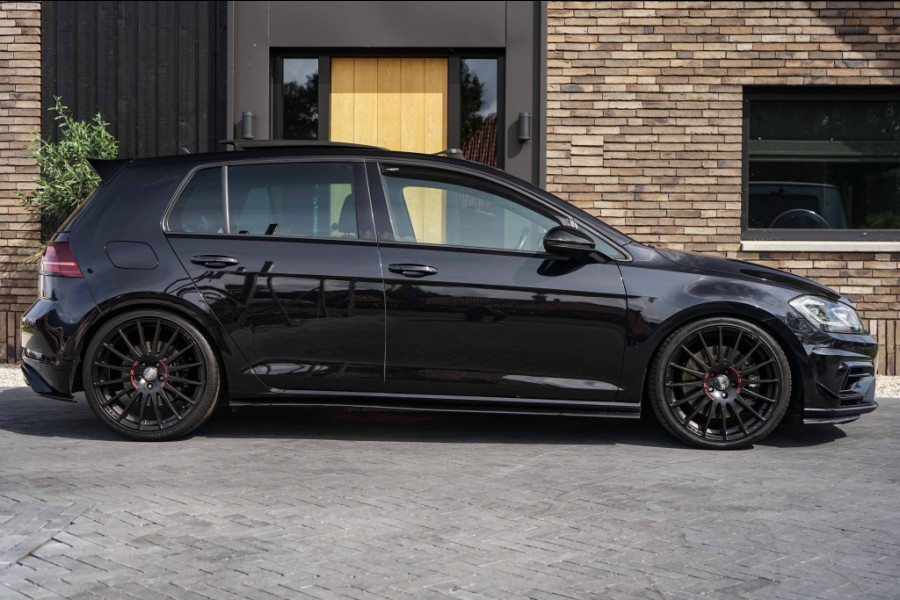 Volkswagen Golf 7.5 R 4Motion 2.0 TSI Pano/DCC/Dynaudio/OZ/VOL