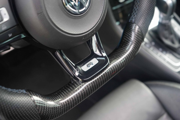 Volkswagen Golf 7.5 R 4Motion 2.0 TSI Pano/DCC/Dynaudio/OZ/VOL