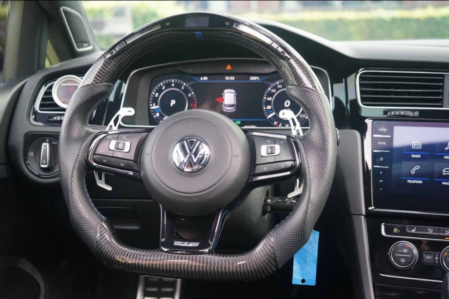 Volkswagen Golf 7.5 R 4Motion 2.0 TSI Pano/DCC/Dynaudio/OZ/VOL