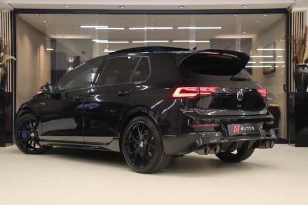 Volkswagen Golf 2.0 TSI R 4Motion AKRAP/PANO/HEADUP/IQ/H-K/BOMVOL Volkswagen Golf 2.0 TSI R 4Motion AKRAP/PANO/HEADUP/IQ/H-K/BOMVOL