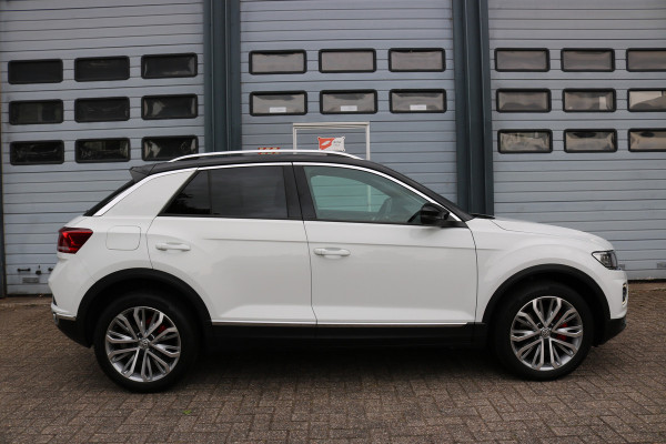 Volkswagen T-Roc 1.5 TSI Sport Autom Xenon Keyless Virtual cockpit Navi Camera Bj:2020