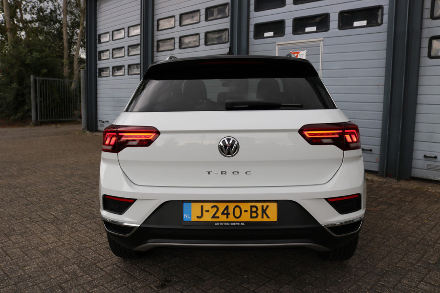 Volkswagen T-Roc 1.5 TSI Sport Autom Xenon Keyless Virtual cockpit Navi Camera Bj:2020