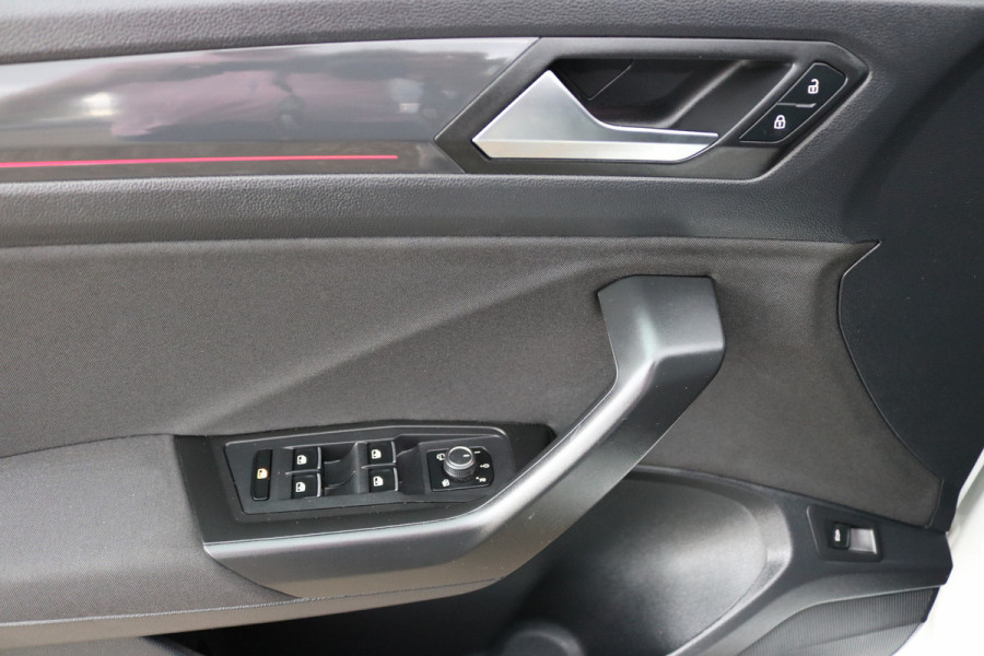 Volkswagen T-Roc 1.5 TSI Sport Autom Xenon Keyless Virtual cockpit Navi Camera Bj:2020