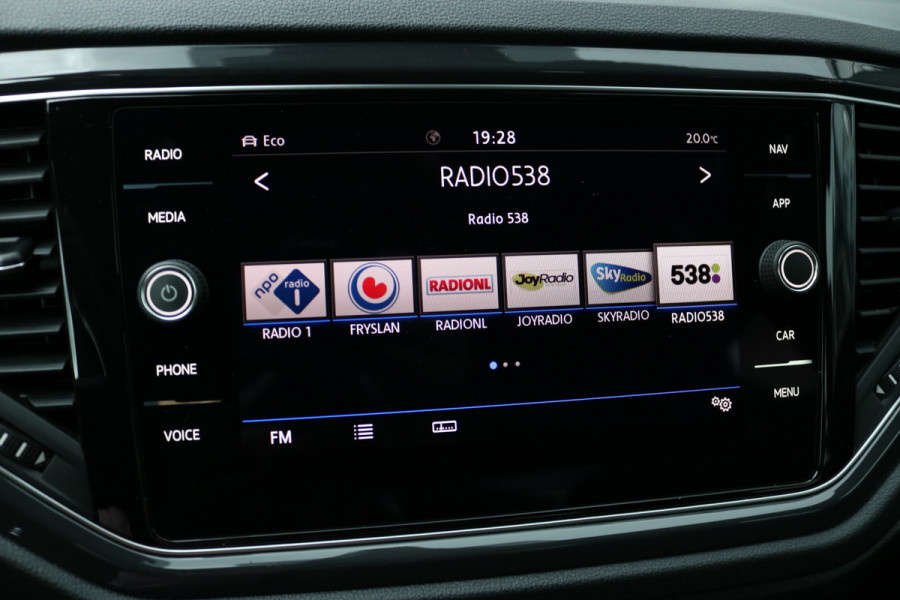 Volkswagen T-Roc 1.5 TSI Sport Autom Xenon Keyless Virtual cockpit Navi Camera Bj:2020