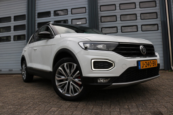 Volkswagen T-Roc 1.5 TSI Sport Autom Xenon Keyless Virtual cockpit Navi Camera Bj:2020