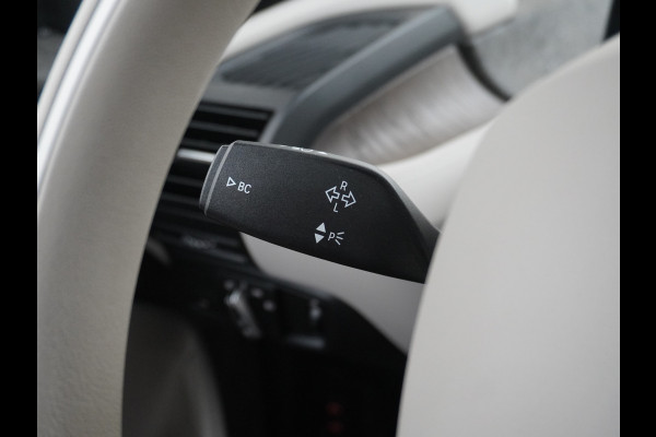 BMW i3 S iPerformance 94Ah 33kWh Schuifkanteldak Navi Ecc Cruise Control Camera Pdc DAB Stoelverwarming Warmtepomp Lmv 20" Led Comfort pack advance Origineel Nederlandse Auto