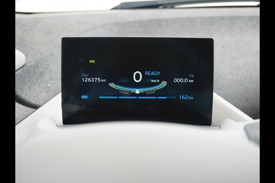 BMW i3 S iPerformance 94Ah 33kWh Schuifkanteldak Navi Ecc Cruise Control Camera Pdc DAB Stoelverwarming Warmtepomp Lmv 20" Led Comfort pack advance Origineel Nederlandse Auto