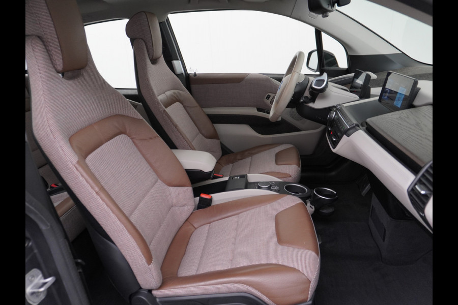 BMW i3 S iPerformance 94Ah 33kWh Schuifkanteldak Navi Ecc Cruise Control Camera Pdc DAB Stoelverwarming Warmtepomp Lmv 20" Led Comfort pack advance Origineel Nederlandse Auto