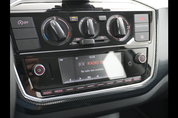 Volkswagen up! 1.0I 5Drs Climatic Airco Bluetooth Executive pakket Isofix BMT move up! Led Lmv 14" Licht/coming home Regen-Lichtsensor Origineel Nederlandse Auto