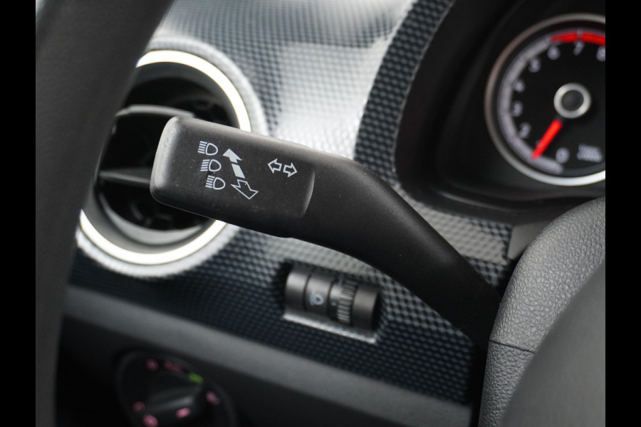 Volkswagen up! 1.0I 5Drs Climatic Airco Bluetooth Executive pakket Isofix BMT move up! Led Lmv 14" Licht/coming home Regen-Lichtsensor Origineel Nederlandse Auto