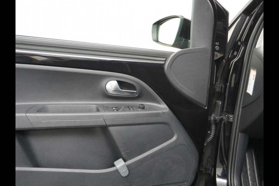 Volkswagen up! 1.0I 5Drs Climatic Airco Bluetooth Executive pakket Isofix BMT move up! Led Lmv 14" Licht/coming home Regen-Lichtsensor Origineel Nederlandse Auto