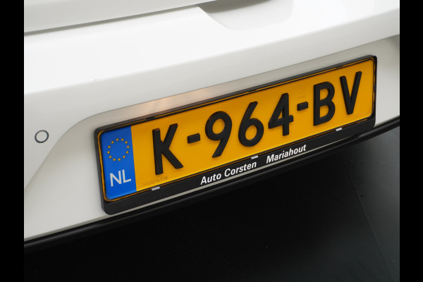 Kia e-Niro DynamicLine 64kWh Warmtepomp Apple Carplay Android Auto Navi Ecc Adap.Cruise Camera Pdc DAB Stoel+Stuurverwarming Lane Assist Kia Connect Dealeronderhouden Origineel Nederlandse Auto