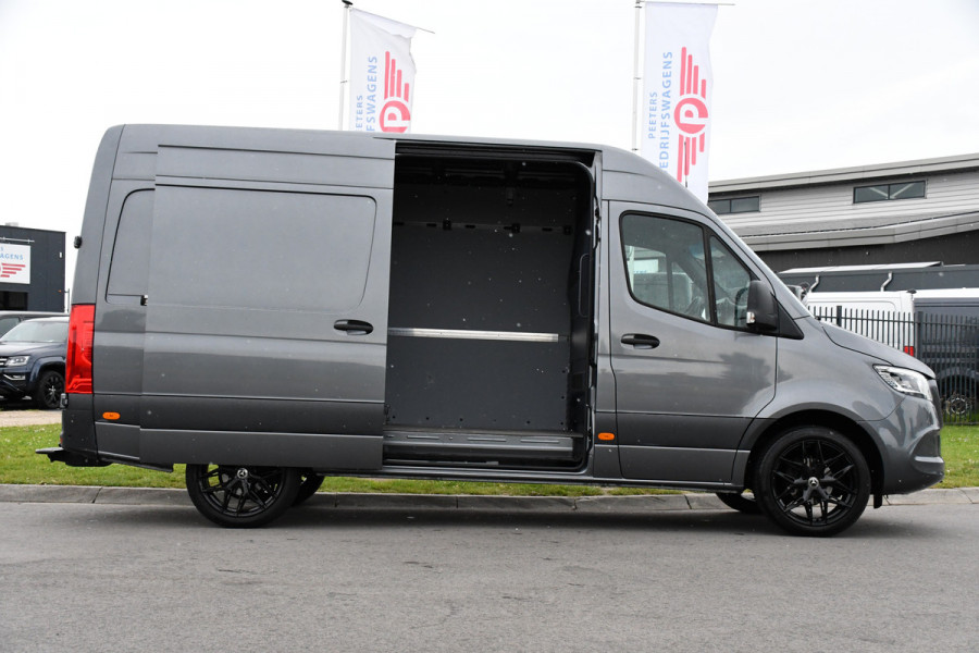 Mercedes-Benz Sprinter 317 1.9 CDI L2H2 RWD AMG Edition Camera, Cruise, LED, 3500kg Trekgewicht, Carplay, NAVI, LED, 170PK, Automaat, Sensoren, Stoelverwarming, Uniek!