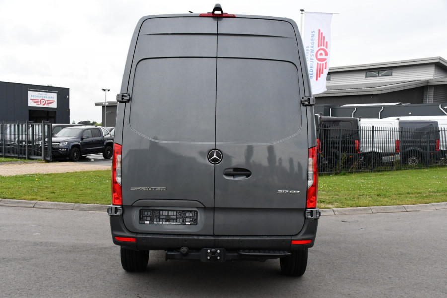 Mercedes-Benz Sprinter 317 1.9 CDI L2H2 RWD AMG Edition Camera, Cruise, LED, 3500kg Trekgewicht, Carplay, NAVI, LED, 170PK, Automaat, Sensoren, Stoelverwarming, Uniek!