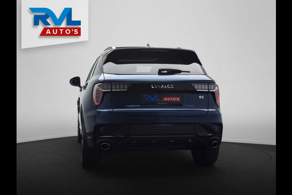 Lynk & Co 01 1.5 261PK Plug-in Hybrid *Black pakket* 360° Camera Pano/dak Apple/Carplay Adaptive/Cruise Lynk & Co 01 1.5 261PK Plug-in Hybrid *Black pakket* 360° Camera Pano/dak Apple/Carplay Adaptive/Cruise