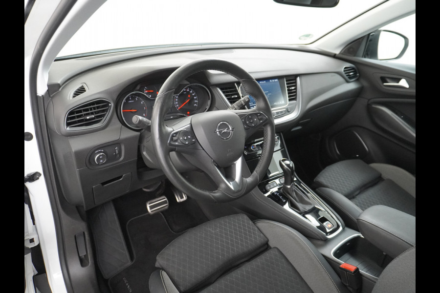 Opel Grandland X T131PK Automaat Apple Carplay Android Auto Trekhaak AGR-Comfort Stoelen Denon® Premium Audio Navi Ecc 360°Camera Stoel+Stuur+Ban Keyless DAB Elek.Achterklep Lmv 18" Led 1e Eigenaar Dealeronderhouden