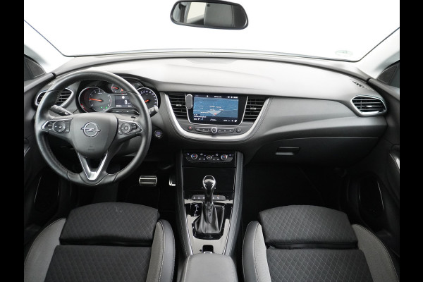 Opel Grandland X T131PK Automaat Apple Carplay Android Auto Trekhaak AGR-Comfort Stoelen Denon® Premium Audio Navi Ecc 360°Camera Stoel+Stuur+Ban Keyless DAB Elek.Achterklep Lmv 18" Led 1e Eigenaar Dealeronderhouden
