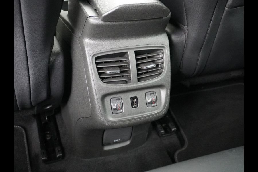 Opel Grandland X T131PK Automaat Apple Carplay Android Auto Trekhaak AGR-Comfort Stoelen Denon® Premium Audio Navi Ecc 360°Camera Stoel+Stuur+Ban Keyless DAB Elek.Achterklep Lmv 18" Led 1e Eigenaar Dealeronderhouden