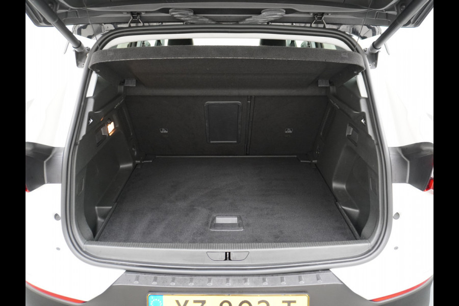 Opel Grandland X T131PK Automaat Apple Carplay Android Auto Trekhaak AGR-Comfort Stoelen Denon® Premium Audio Navi Ecc 360°Camera Stoel+Stuur+Ban Keyless DAB Elek.Achterklep Lmv 18" Led 1e Eigenaar Dealeronderhouden