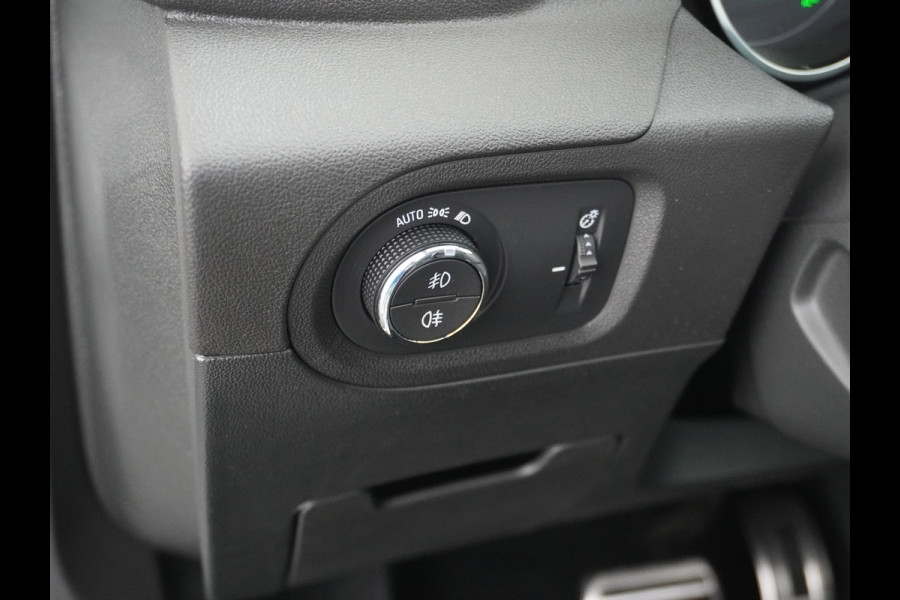 Opel Grandland X T131PK Automaat Apple Carplay Android Auto Trekhaak AGR-Comfort Stoelen Denon® Premium Audio Navi Ecc 360°Camera Stoel+Stuur+Ban Keyless DAB Elek.Achterklep Lmv 18" Led 1e Eigenaar Dealeronderhouden