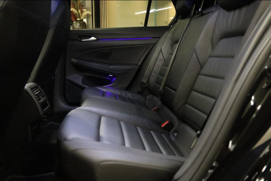 Volkswagen Golf 2.0 TSI R 4Motion AKRAP/PANO/HEADUP/IQ/H-K/BOMVOL Volkswagen Golf 2.0 TSI R 4Motion AKRAP/PANO/HEADUP/IQ/H-K/BOMVOL