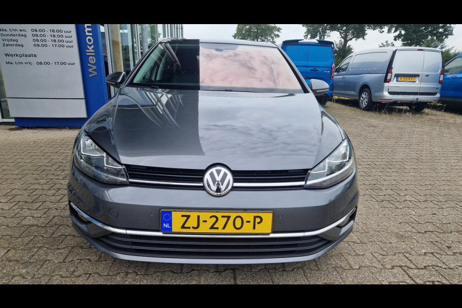 Volkswagen Golf 1.5 TSI Highline | 150PK | Elektr.glazen pano.dak | Virtual Cockpit | ergoActive stoelpakket | Trekhaak | Adaptive Cruise | Camera| LMV