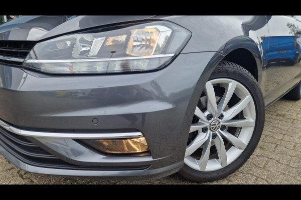 Volkswagen Golf 1.5 TSI Highline | 150PK | Elektr.glazen pano.dak | Virtual Cockpit | ergoActive stoelpakket | Trekhaak | Adaptive Cruise | Camera| LMV
