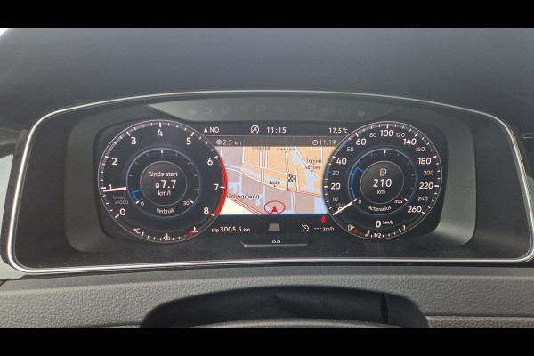 Volkswagen Golf 1.5 TSI Highline | 150PK | Elektr.glazen pano.dak | Virtual Cockpit | ergoActive stoelpakket | Trekhaak | Adaptive Cruise | Camera| LMV