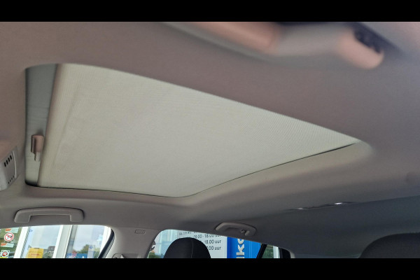 Volkswagen Golf 1.5 TSI Highline | 150PK | Elektr.glazen pano.dak | Virtual Cockpit | ergoActive stoelpakket | Trekhaak | Adaptive Cruise | Camera| LMV
