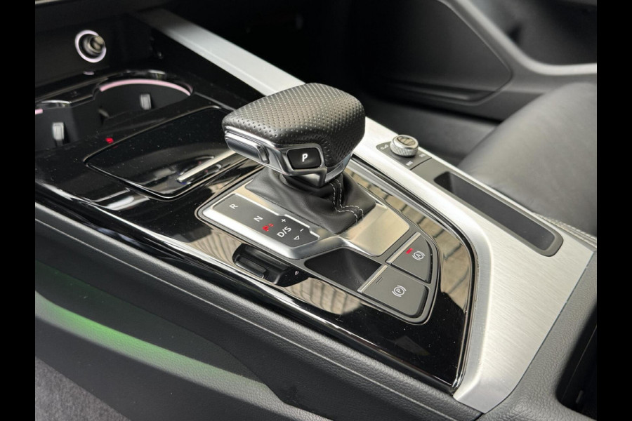 Audi A4 Avant 40 TFSI S-line Automaat | Volleer | Adaptieve cruise control | Lane assist | Afgevlakt sportstuur | Grootlichtassistent |