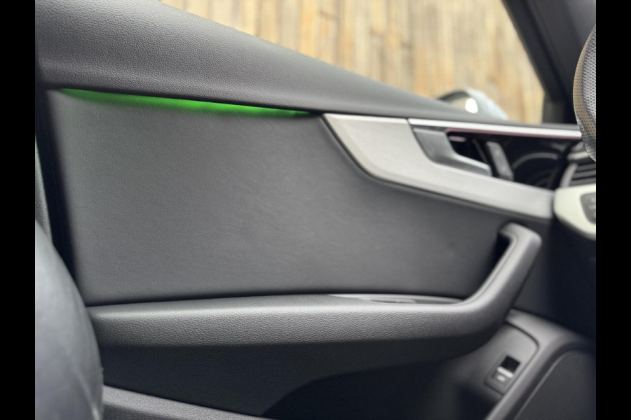 Audi A4 Avant 40 TFSI S-line Automaat | Volleer | Adaptieve cruise control | Lane assist | Afgevlakt sportstuur | Grootlichtassistent |