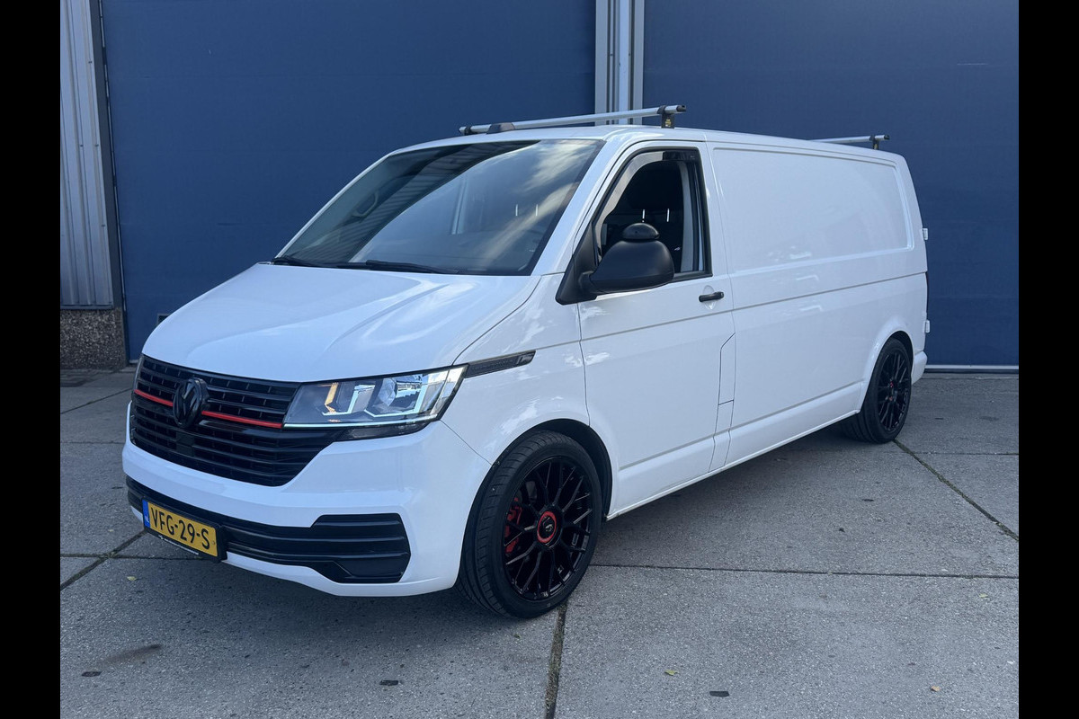 Volkswagen Transporter 2.0 TDI L2H1 30 Comfortline AIRCO / CRUISE CONTROLE / NAVI / CARPLAY / VERLAAGD Volkswagen Transporter 2.0 TDI L2H1 30 Comfortline AIRCO / CRUISE CONTROLE / NAVI / CARPLAY / VERLAAGD