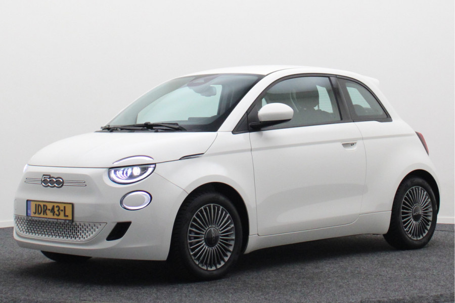 Fiat 500 Icon 42 kWh Virtual Cockpit, Camera, Rijstrooksensor, Cruise, Apple Carplay, DAB, 16''
