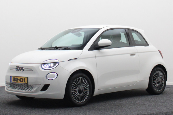 Fiat 500 Icon 42 kWh Virtual Cockpit, Camera, Rijstrooksensor, Cruise, Apple Carplay, DAB, 16''