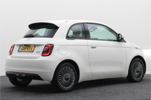 Fiat 500 Icon 42 kWh Virtual Cockpit, Camera, Rijstrooksensor, Cruise, Apple Carplay, DAB, 16''