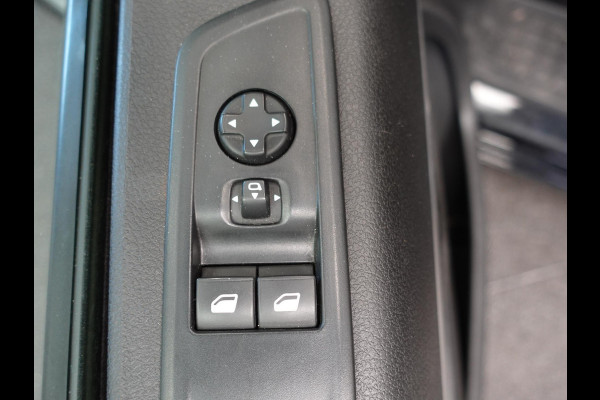 Opel Vivaro L3H1 Dubbele Cabine 144PK Automaat Airco Navi Bluetooth Trekhaak