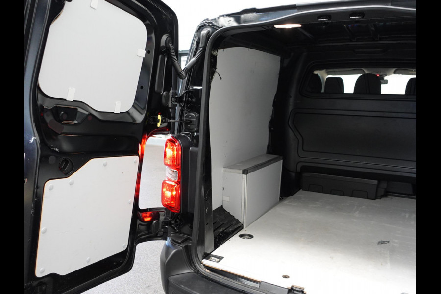 Opel Vivaro L3H1 Dubbele Cabine 144PK Automaat Airco Navi Bluetooth Trekhaak