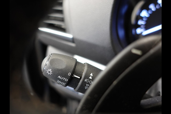 Opel Vivaro L3H1 Dubbele Cabine 144PK Automaat Airco Navi Bluetooth Trekhaak