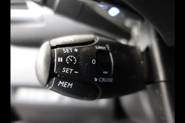 Opel Vivaro L3H1 Dubbele Cabine 144PK Automaat Airco Navi Bluetooth Trekhaak