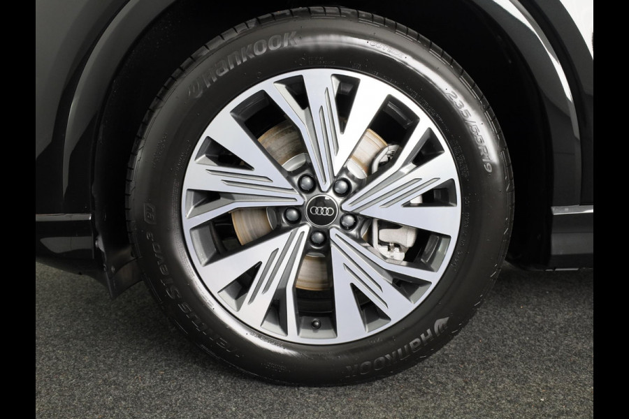 Audi Q4 e-tron 45 quattro Advanced edition 82 kWh 286pk | Panoramadak | Assistentiepakket | Comfortpakket | Optiekpakket zwart plus | Privacy glass