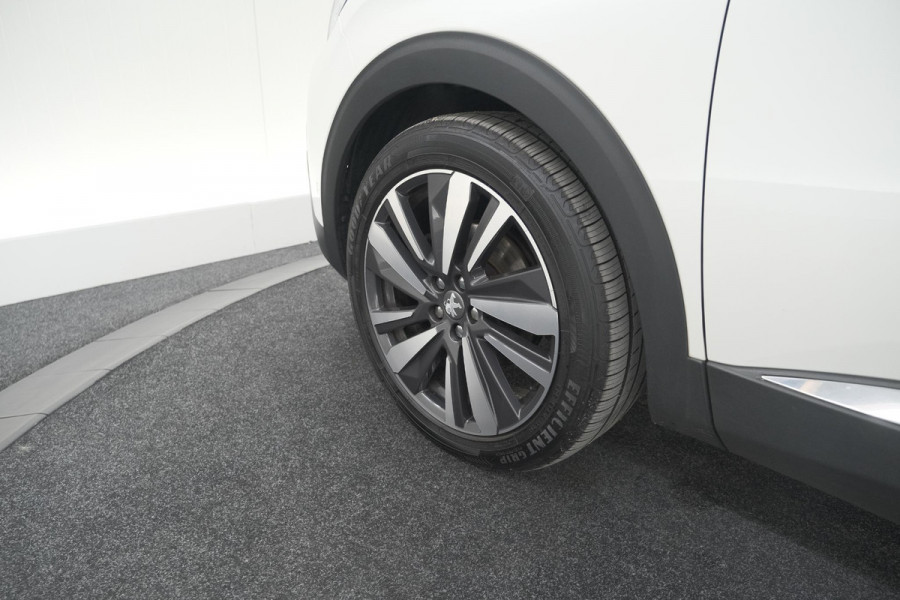 Peugeot 3008 PureTech 130 Allure | Camera | Dodehoekdetectie | Elektronische Kofferklep | Apple Carplay