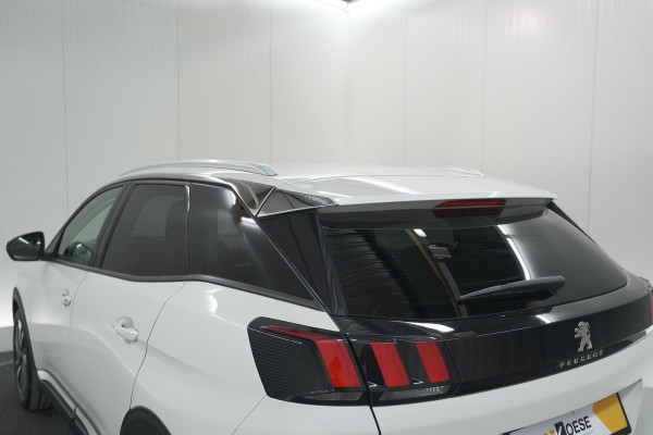 Peugeot 3008 PureTech 130 Allure | Camera | Dodehoekdetectie | Elektronische Kofferklep | Apple Carplay