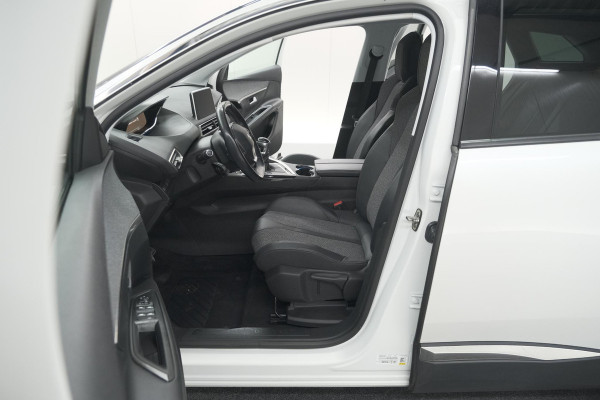 Peugeot 3008 PureTech 130 Allure | Camera | Dodehoekdetectie | Elektronische Kofferklep | Apple Carplay