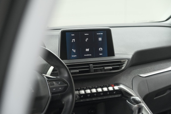 Peugeot 3008 PureTech 130 Allure | Camera | Dodehoekdetectie | Elektronische Kofferklep | Apple Carplay