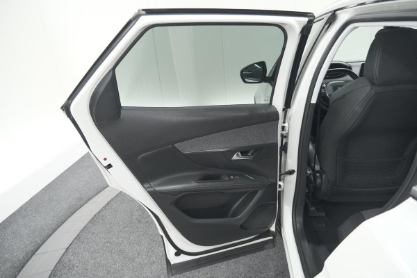 Peugeot 3008 PureTech 130 Allure | Camera | Dodehoekdetectie | Elektronische Kofferklep | Apple Carplay