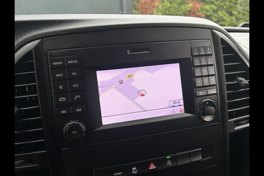 Mercedes-Benz Vito 116 CDI AUTOMAAT / L2H1 / 1e EIG. / LED / ECC AIRCO / CRUISE / NAVI / CAMERA / BLUETOOTH