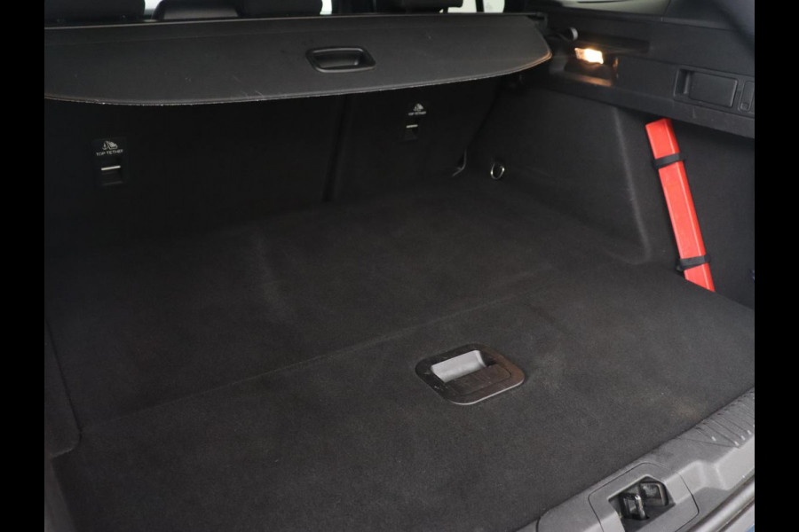 Ford FOCUS Wagon 1.0 EcoBoost Active Busines | Carplay | Navigatie | Cruise control | Airco | Bluetooth | PDC | LED | LMV 17 inch