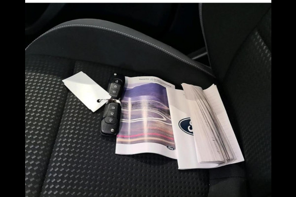 Ford Focus 1.0 EcoBoost Connected, 15000 km!! 1 e eigenaar, Nederlandse auto met nationale auto pas