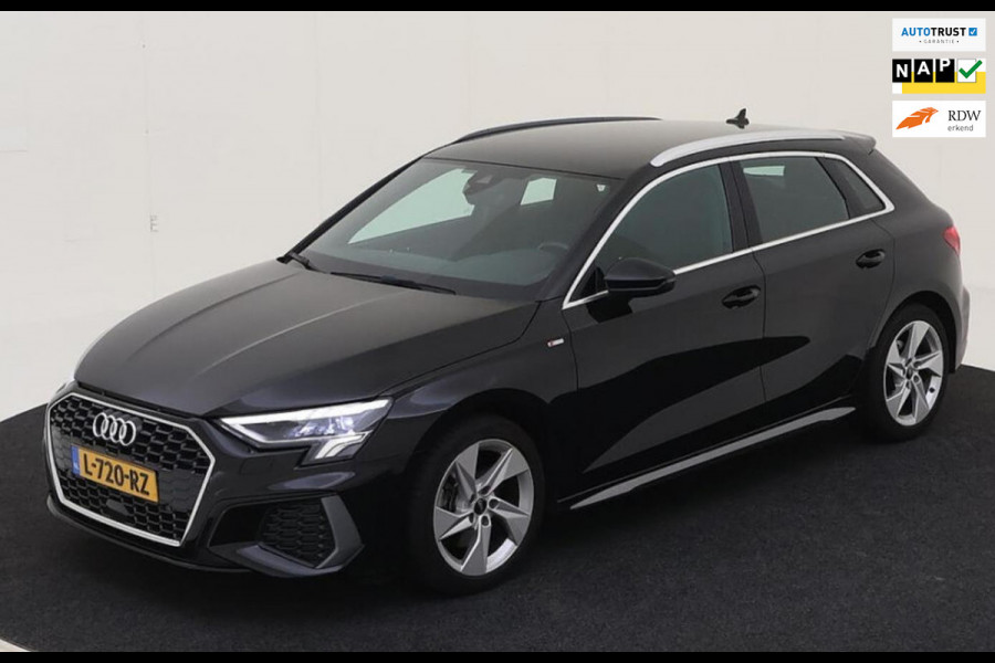 Audi A3 Sportback 30 TFSI S edition, 2 X S-LINE, 1e eigenaar, 1/2 lederen sportinterieur, NL auto met nationale auto pas