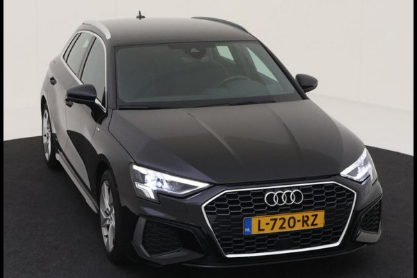 Audi A3 Sportback 30 TFSI S edition, 2 X S-LINE, 1e eigenaar, 1/2 lederen sportinterieur, NL auto met nationale auto pas